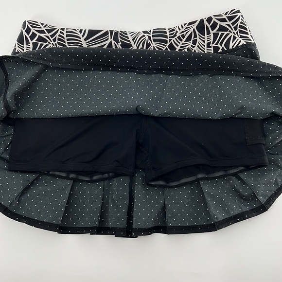 Lululemon Run: Pace Setter Skirt *2-way Stretch (Regular) - Sweet Spot Black - 8 - Picture 7 of 11